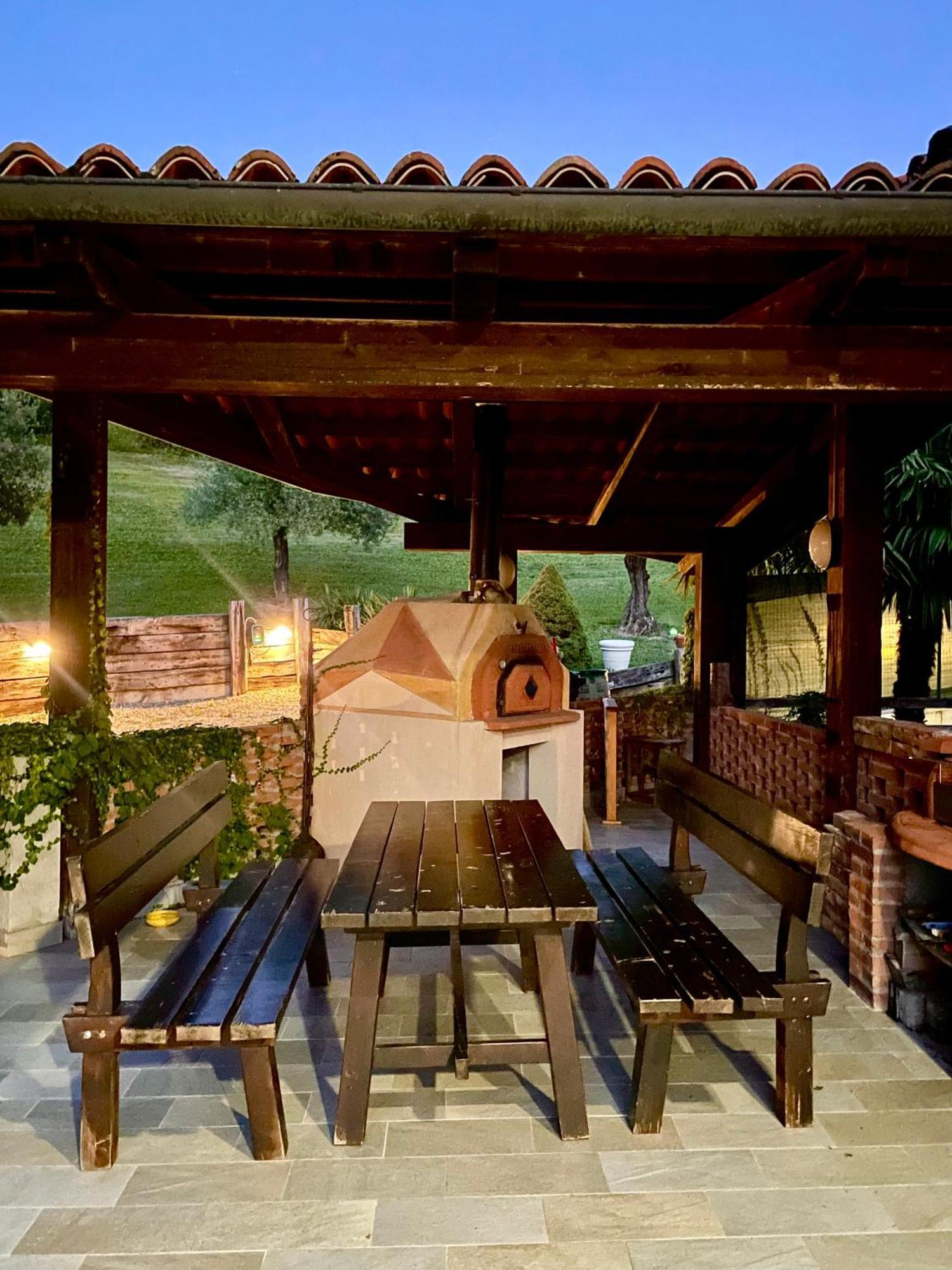 Casa Del Canta Borgomale Exterior photo